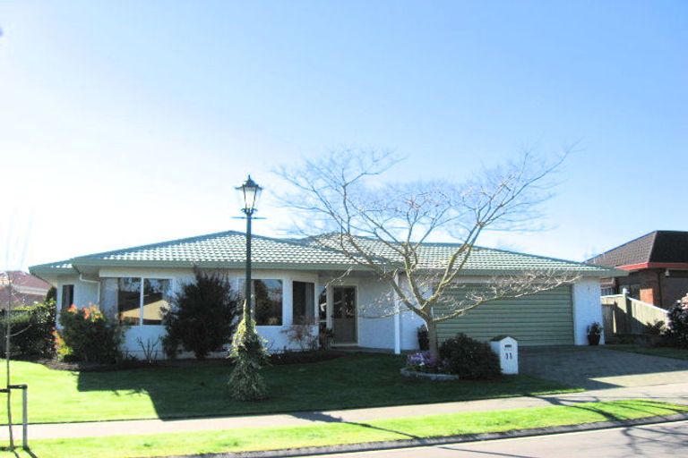 Photo of property in 11 Kingsgate Avenue, Havelock North, 4130