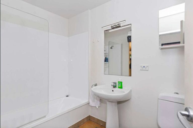 Photo of property in 2/346 Oceanbeach Road, Mount Maunganui, 3116