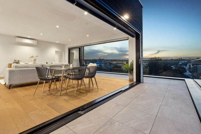 Photo of property in The Victor, 501/4 Bute Road, Browns Bay, Auckland, 0630