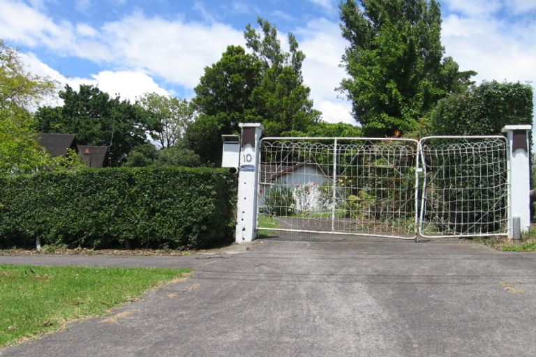 Photo of property in 10 Peverill Crescent, Papatoetoe, Auckland, 2025