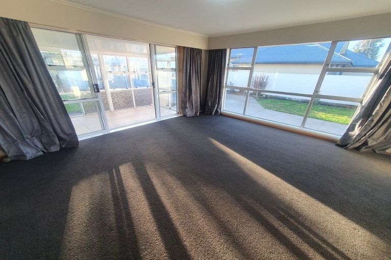 Photo of property in 6 Blairdon Place, Bishopdale, Christchurch, 8053