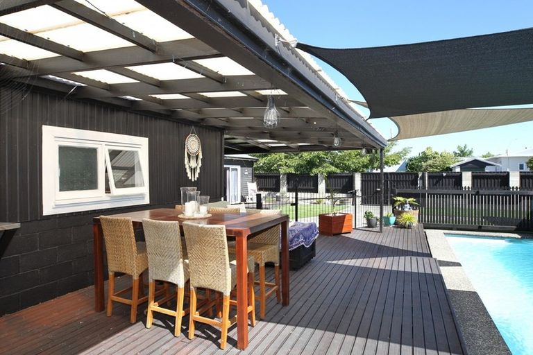 Photo of property in 1001 Heretaunga Street East, Parkvale, Hastings, 4122