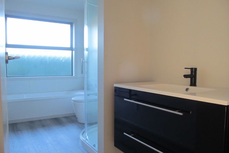 Photo of property in 8 Walker Place, Alexandra, 9320