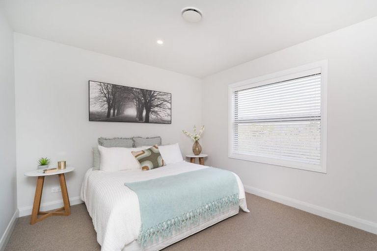 Photo of property in 9 Paterson Lane, Kelvin Grove, Palmerston North, 4470