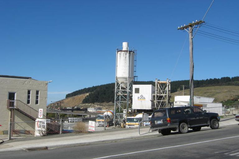 Photo of property in 61 Tees Street, South Hill, Oamaru, 9400