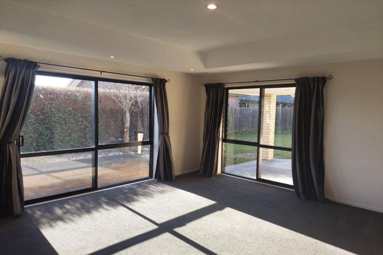 Photo of property in 14 Christie Place, Rolleston, 7614