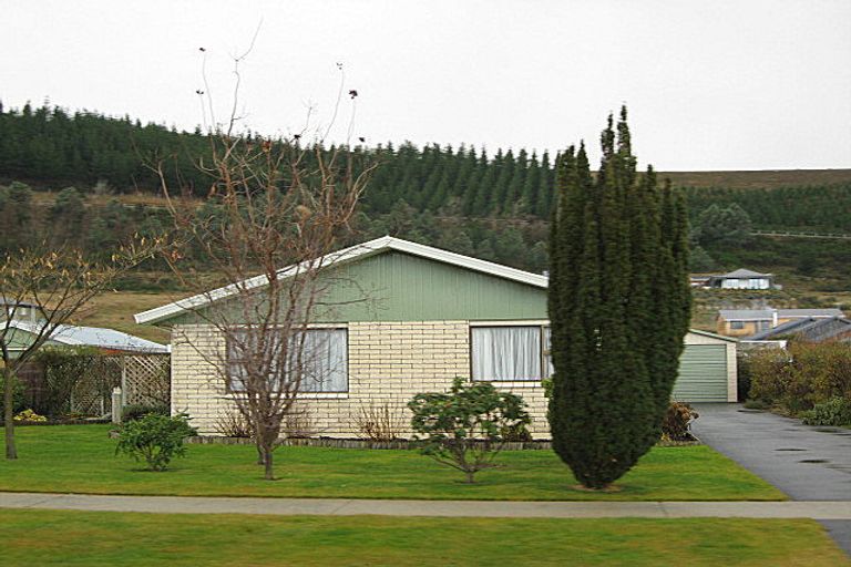 Photo of property in 84 Hazlett Street, Clyde, 9330
