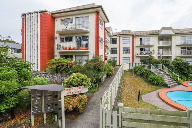 Photo of property in 1/10 Hunter Street, Hamilton Lake, Hamilton, 3204