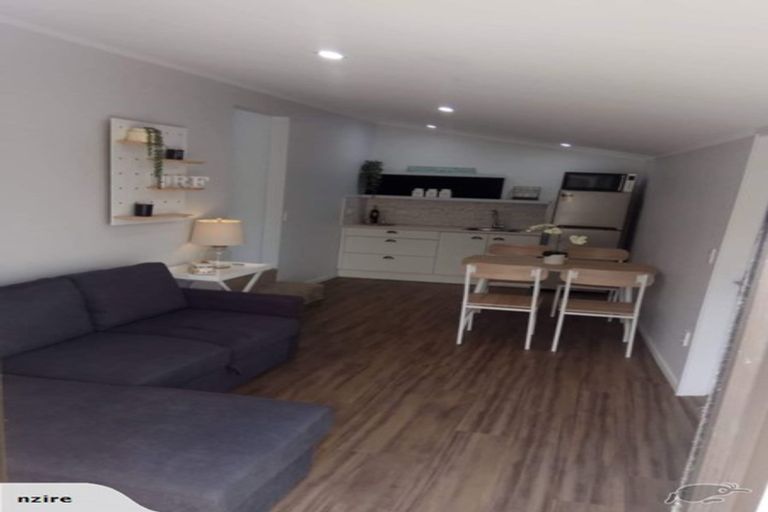 Photo of property in 2/19 Oban Road, Browns Bay, Auckland, 0630