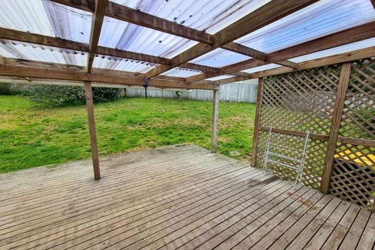 Photo of property in 5 Jarrah Place, Massey, Auckland, 0614