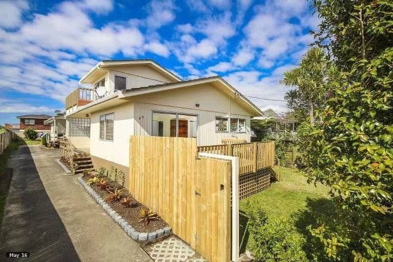 Photo of property in 1/47 Moire Road, Massey, Auckland, 0614