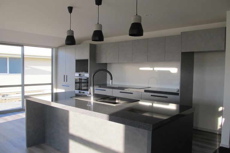 Photo of property in 8 Walker Place, Alexandra, 9320