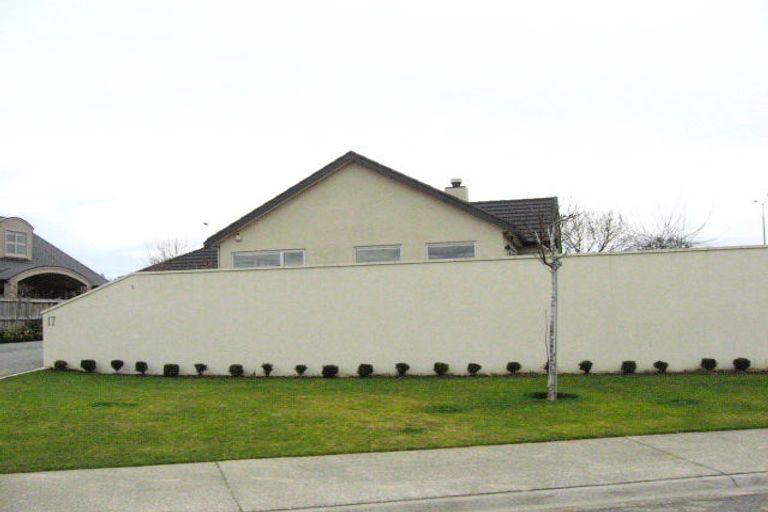 Photo of property in 17 Rosewood Drive, Rosedale, Invercargill, 9810