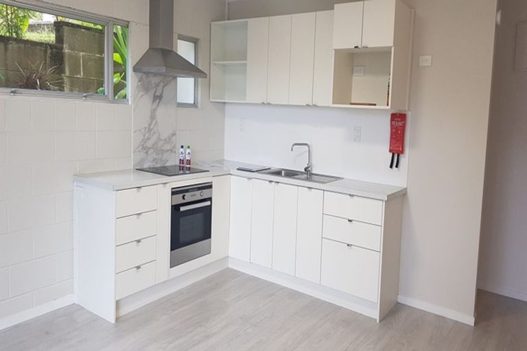 Photo of property in 1/23b Hillsborough Road, Hillsborough, Auckland, 1042