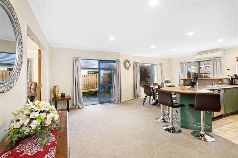 Photo of property in 13 Nether Green Crescent, Johnsonville, Wellington, 6037