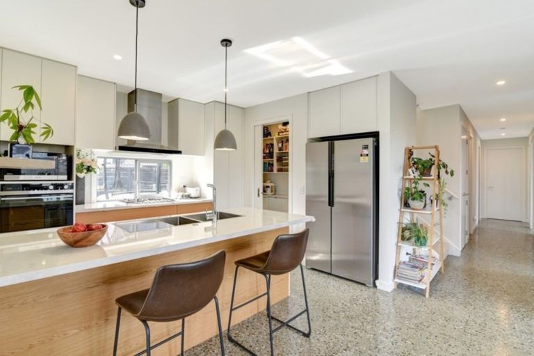 Photo of property in 6 Polperro Court, Jacks Point, Queenstown, 9371