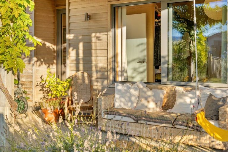 Photo of property in 3 Doug Ledgerwood Drive, Wanaka, 9305