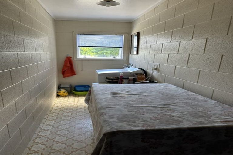 Photo of property in 8 Meuli Street, Eltham, 4322