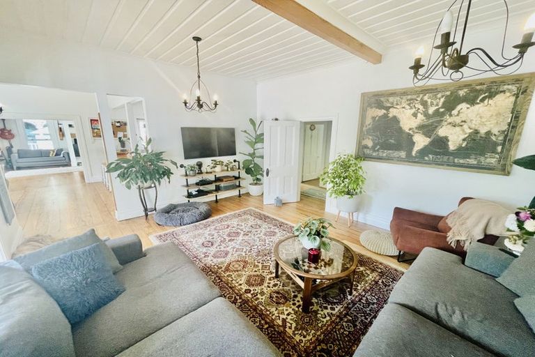 Photo of property in 160a Frankley Road, Frankleigh Park, New Plymouth, 4310