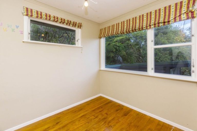 Photo of property in 29 Blue Mountains Road, Silverstream, Upper Hutt, 5019