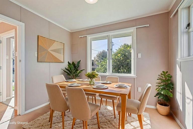 Photo of property in 6 Netley Place, Aranui, Christchurch, 8061