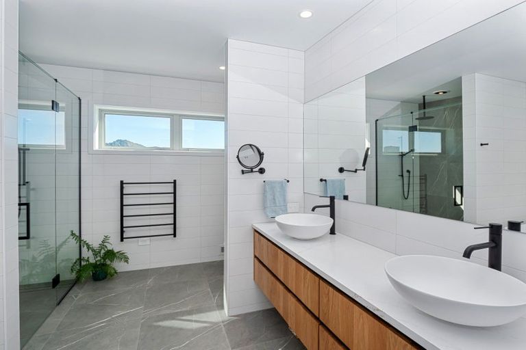 Photo of property in 66 Oceanview Road, Mount Maunganui, 3116