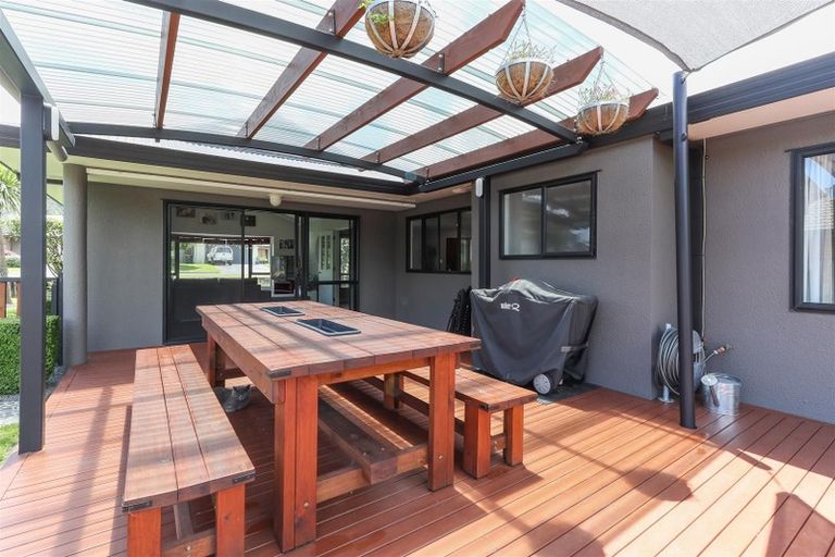 Photo of property in 9 Caulfield Place, Pukehangi, Rotorua, 3015