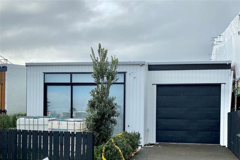 Photo of property in 19 Lieutenant Lane, Papakura, 2110