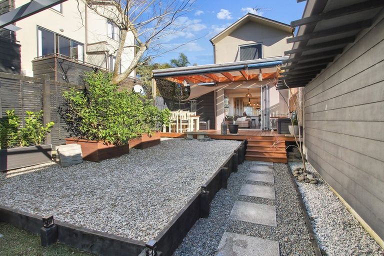 Photo of property in 24 Haven Drive, East Tamaki, Auckland, 2013