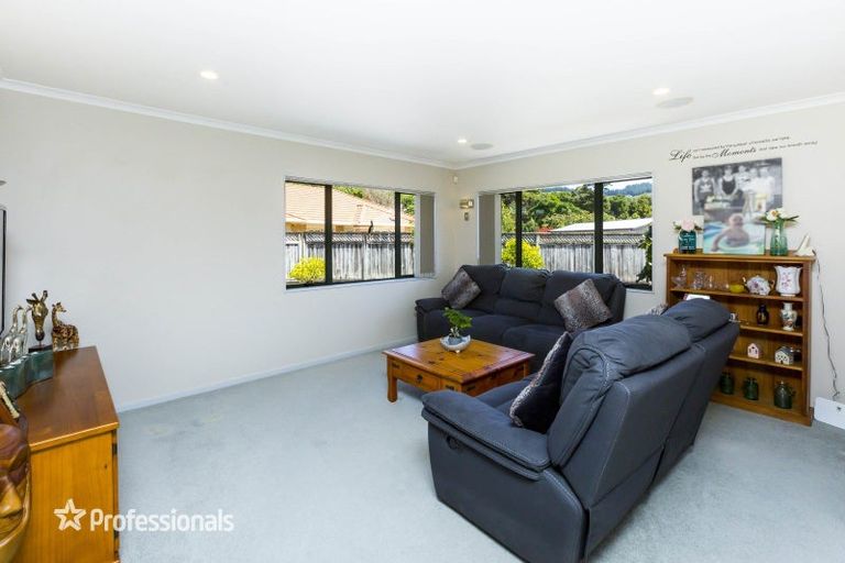 Photo of property in 8 Carlow Grove, Birchville, Upper Hutt, 5018