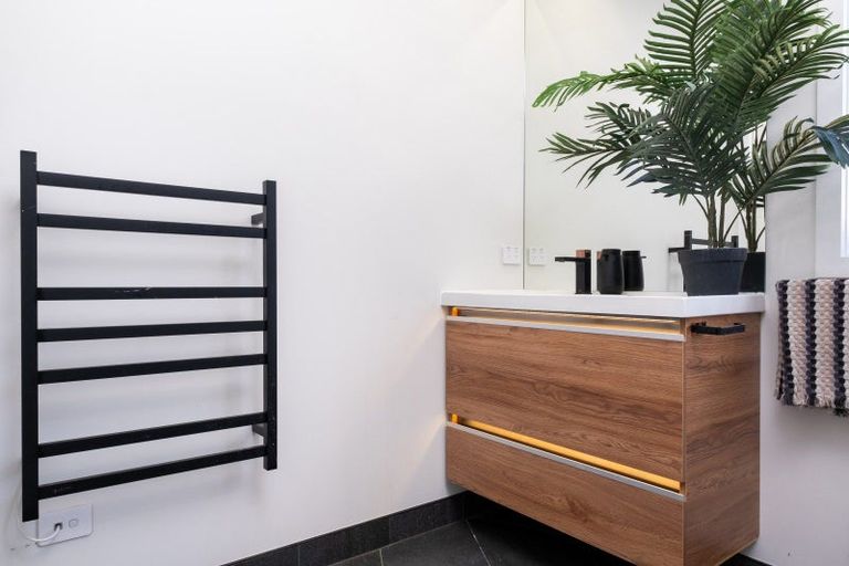 Photo of property in 83 Mcelwee Street, Jervoistown, Napier, 4112