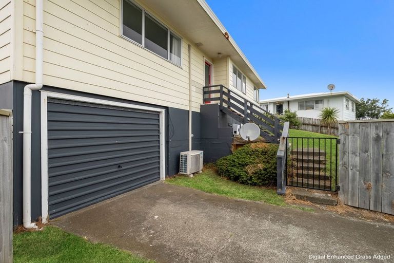 Photo of property in 10 Tainui Street, Castlecliff, Whanganui, 4501