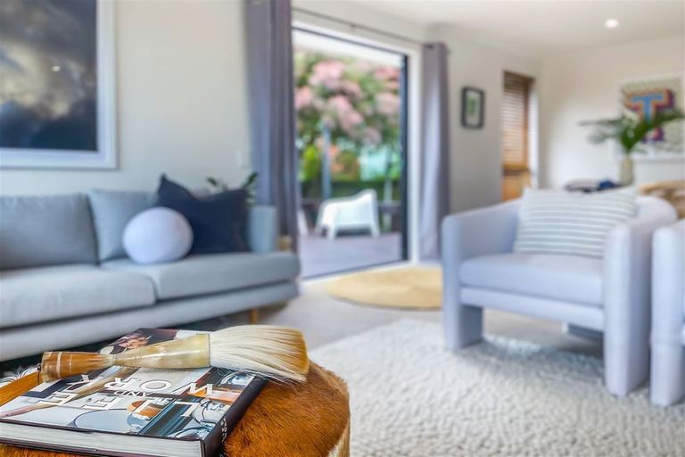 Photo of property in 39 Waimea Road, Waikanae Beach, Waikanae, 5036