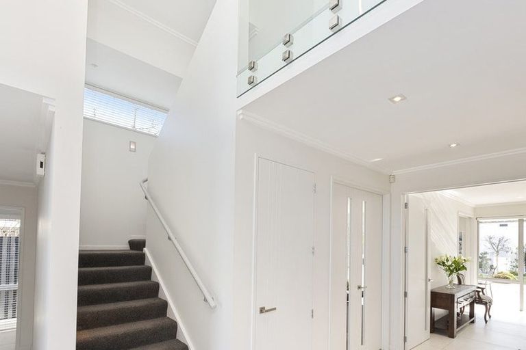 Photo of property in 11 Roa Road, Fendalton, Christchurch, 8041