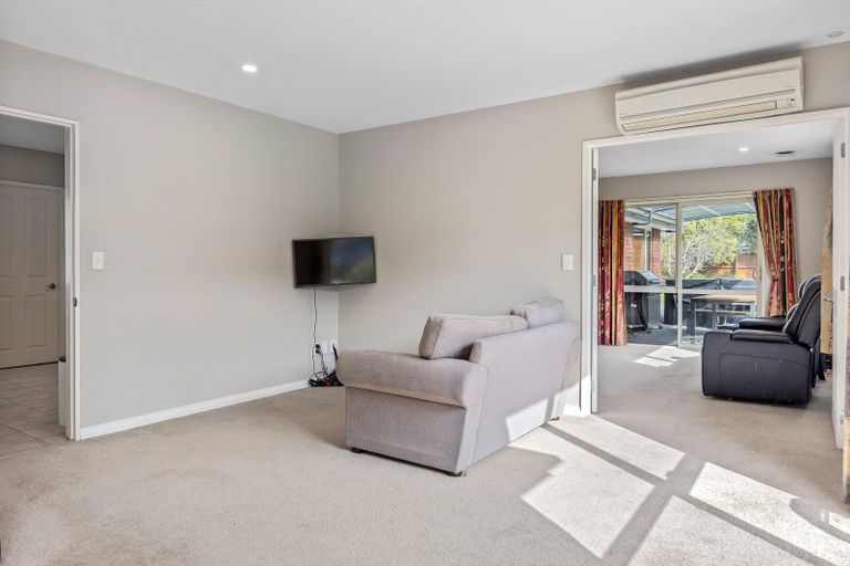 Photo of property in 21 Welsford Street, Woodend, 7610