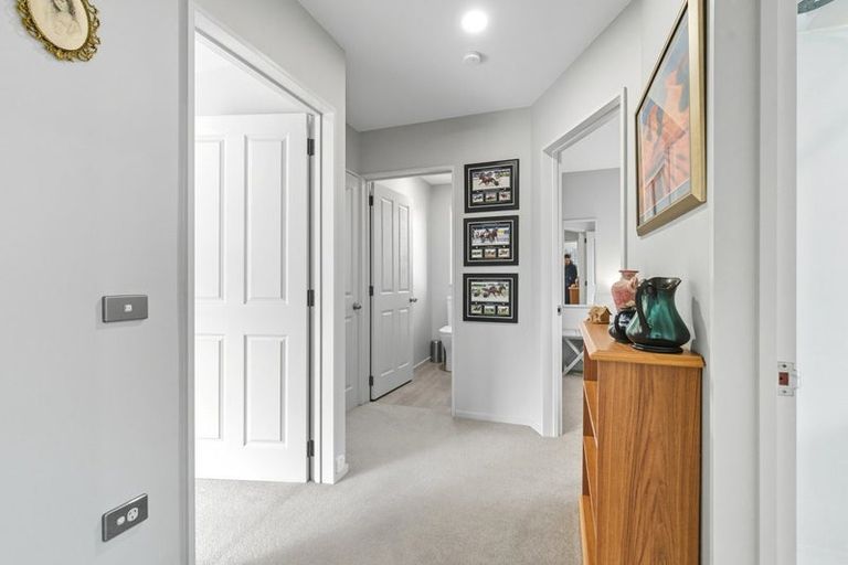 Photo of property in 1/5 Jadewynn Place, Halswell, Christchurch, 8025