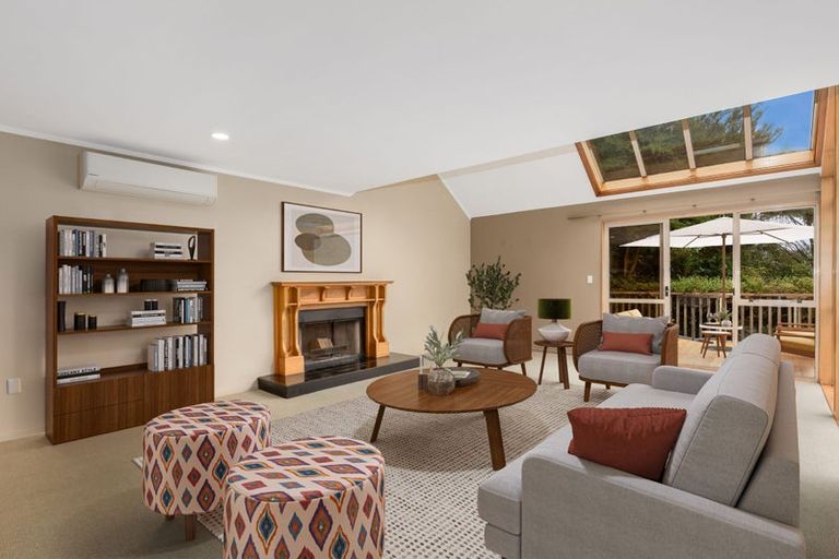 Photo of property in 19 Marama Terrace, Eastbourne, Lower Hutt, 5013