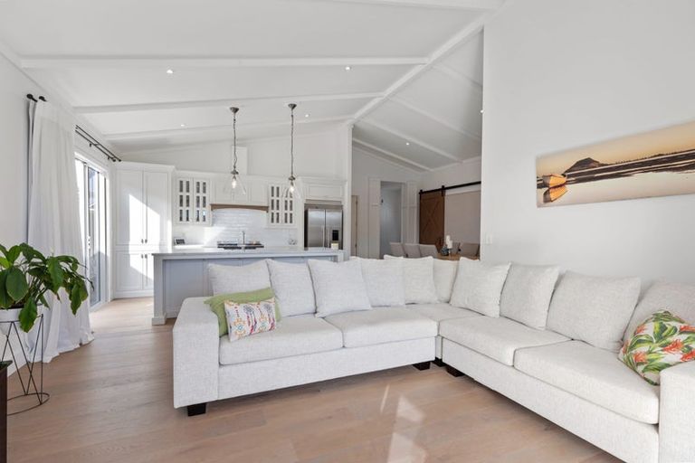 Photo of property in 5 Mollisia Lane, Papamoa Beach, Papamoa, 3118