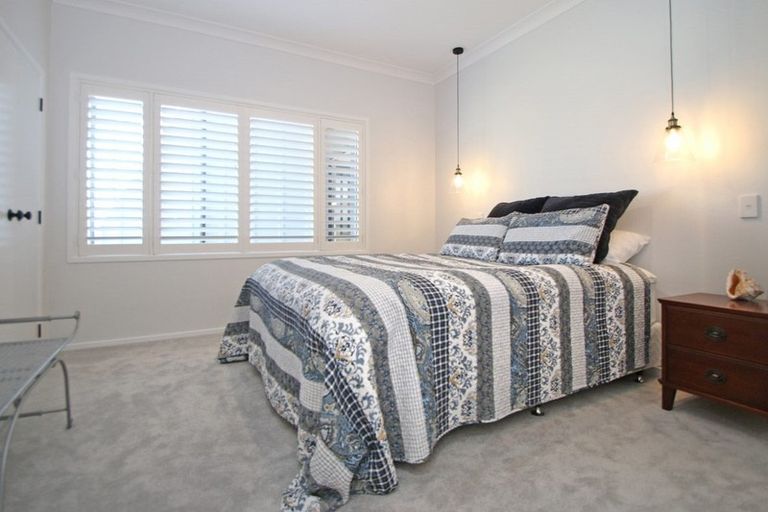 Photo of property in 27 Lakemere Way, Kinloch, Taupo, 3377