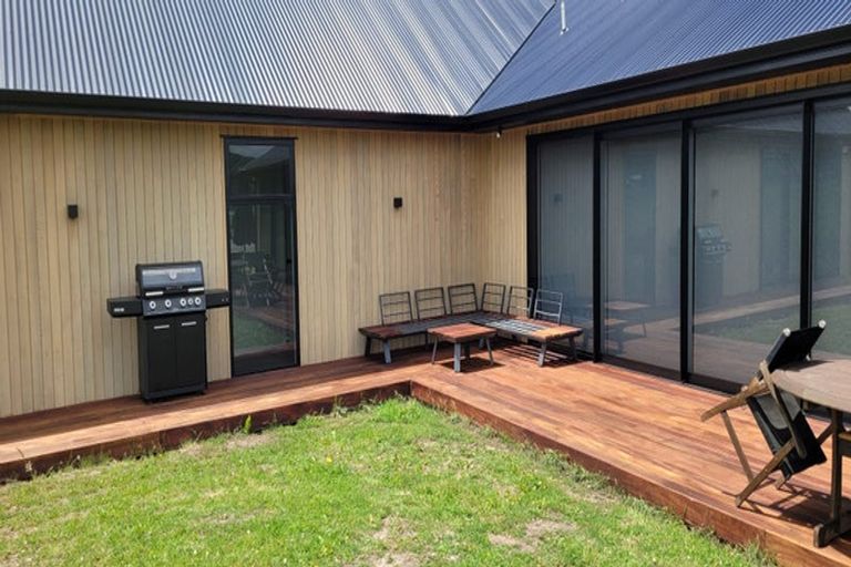 Photo of property in 7 Ribbonwood Lane, Kinloch, Taupo, 3377