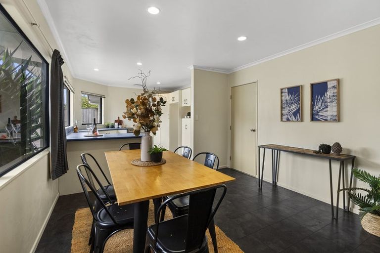 Photo of property in 30 Silvan Place, Bell Block, New Plymouth, 4312