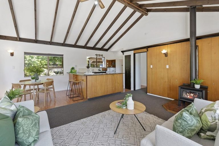 Photo of property in 5 Amokura Street, Waikanae, 5036