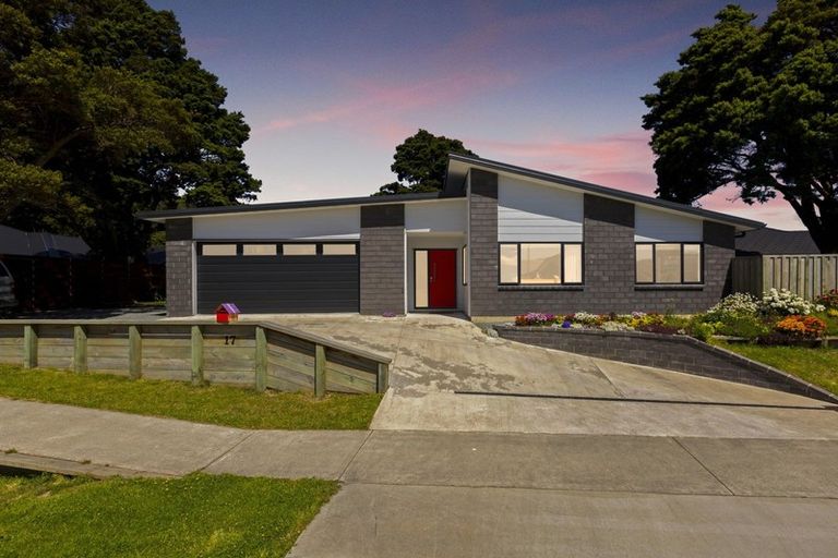 Photo of property in 17 Gilruth Road, Wallaceville, Upper Hutt, 5018