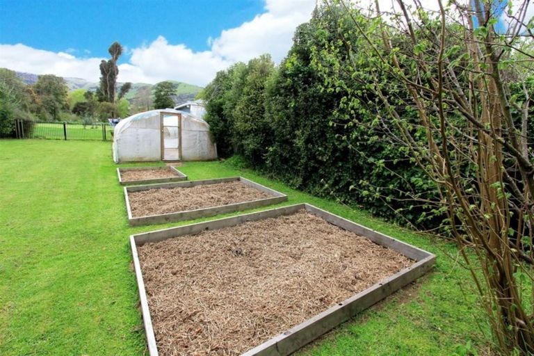 Photo of property in 91 Western Valley Road, Little River, 7591