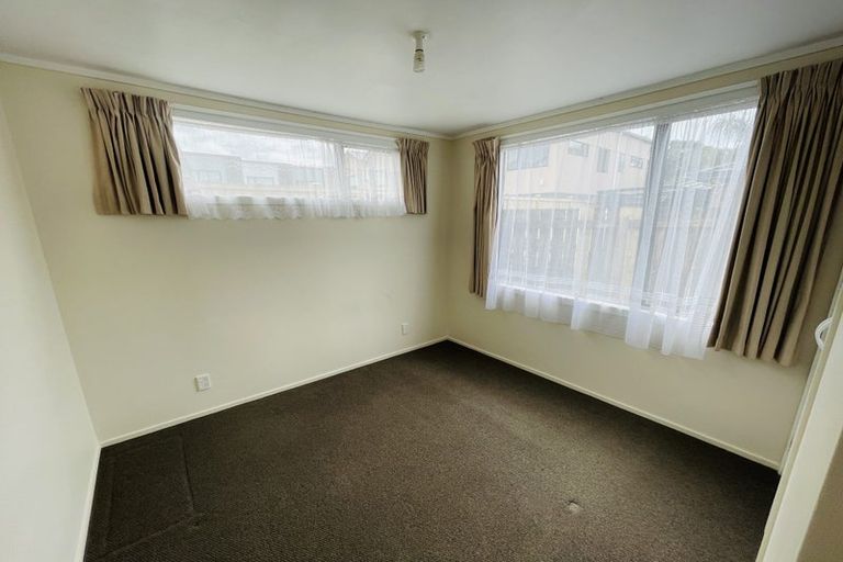 Photo of property in 16a Arney Road, Ranui, Auckland, 0612