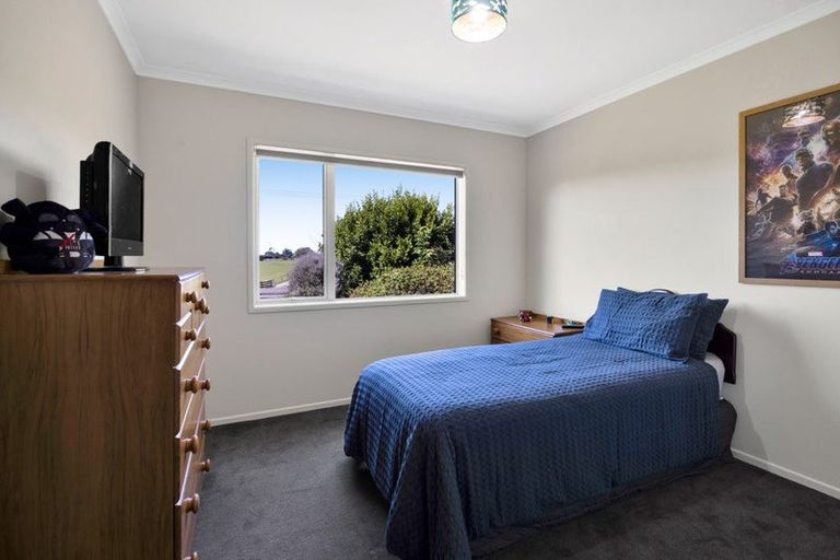 Photo of property in 1 Elizabeth Grove, Stratford, 4332