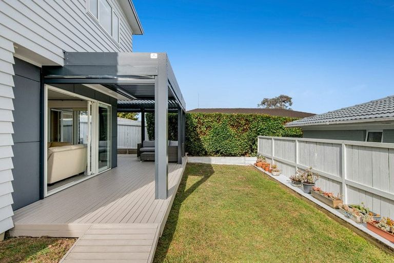 Photo of property in 23a Wylie Avenue, Sunnynook, Auckland, 0620