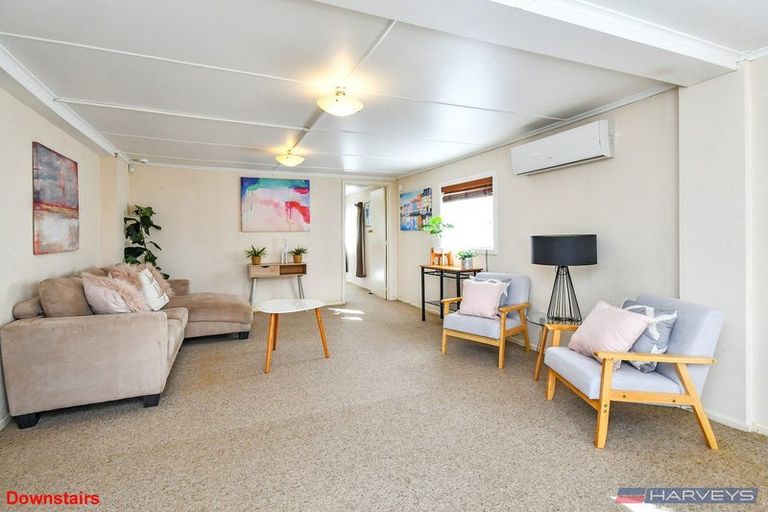 Photo of property in 74 Grande Vue Road, Hillpark, Auckland, 2102