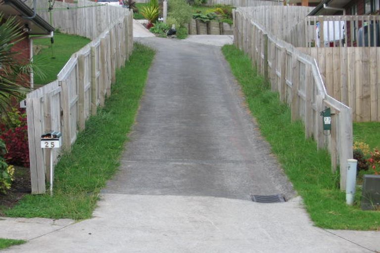 Photo of property in 23 Chadlington Avenue, Henderson, Auckland, 0612