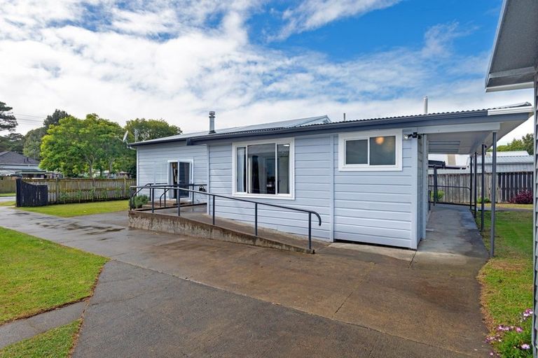 Photo of property in 4 Root Street, Gisborne, 4010